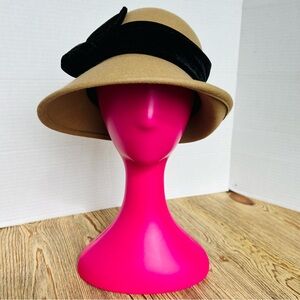 Hats in the Belfry Women’s Tan Wool Hat